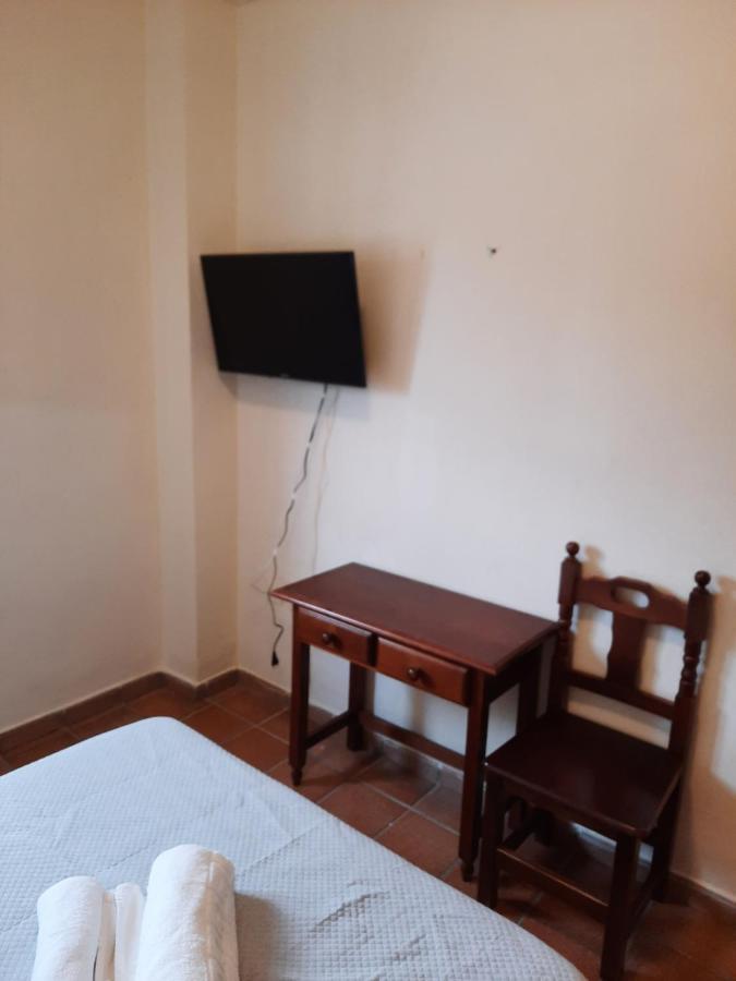 Apartamentos Refugio Del Viajero Parauta Zewnętrze zdjęcie
