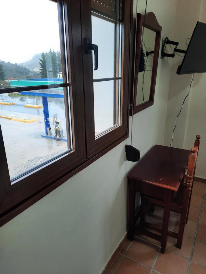 Apartamentos Refugio Del Viajero Parauta Zewnętrze zdjęcie